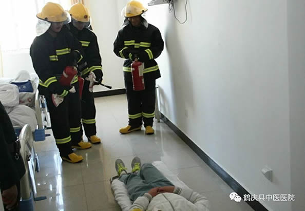 鹤庆县中中医医院举行地震、消防应急演练(图22)